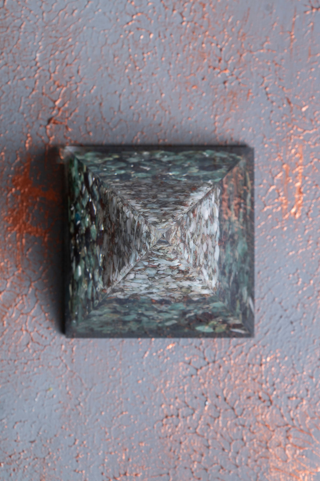 Larimar & Zümrüt Ağaçlı Piramit — görsel 5